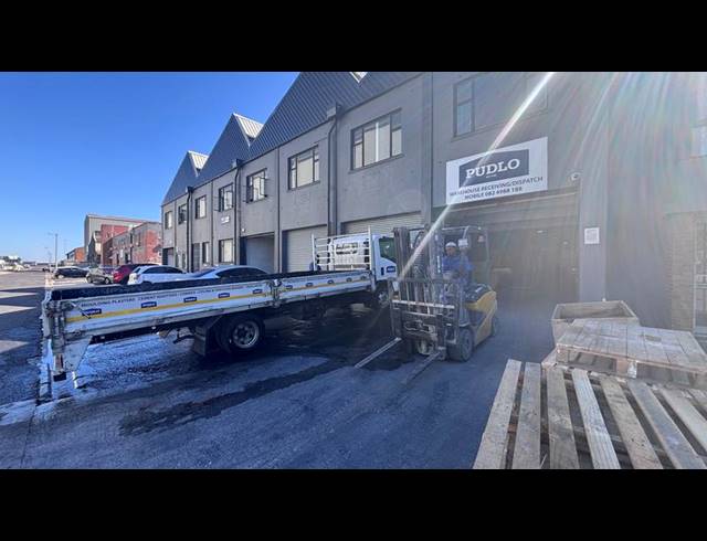 INDUSTRIAL PROPERTY TO RENT IN PAARDEN EILAND